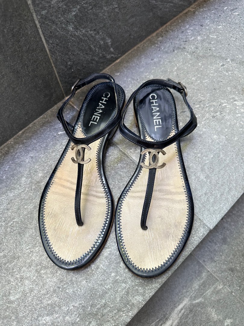 Chanel t sales strap sandals