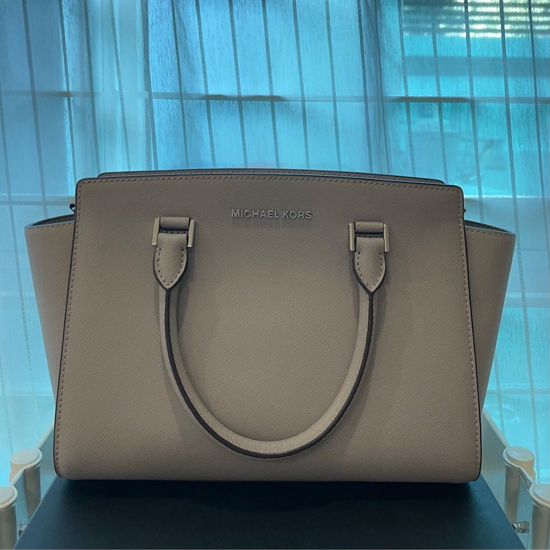 Michael Kors Selma medium satchel, Luxury, Bags & Wallets on Carousell