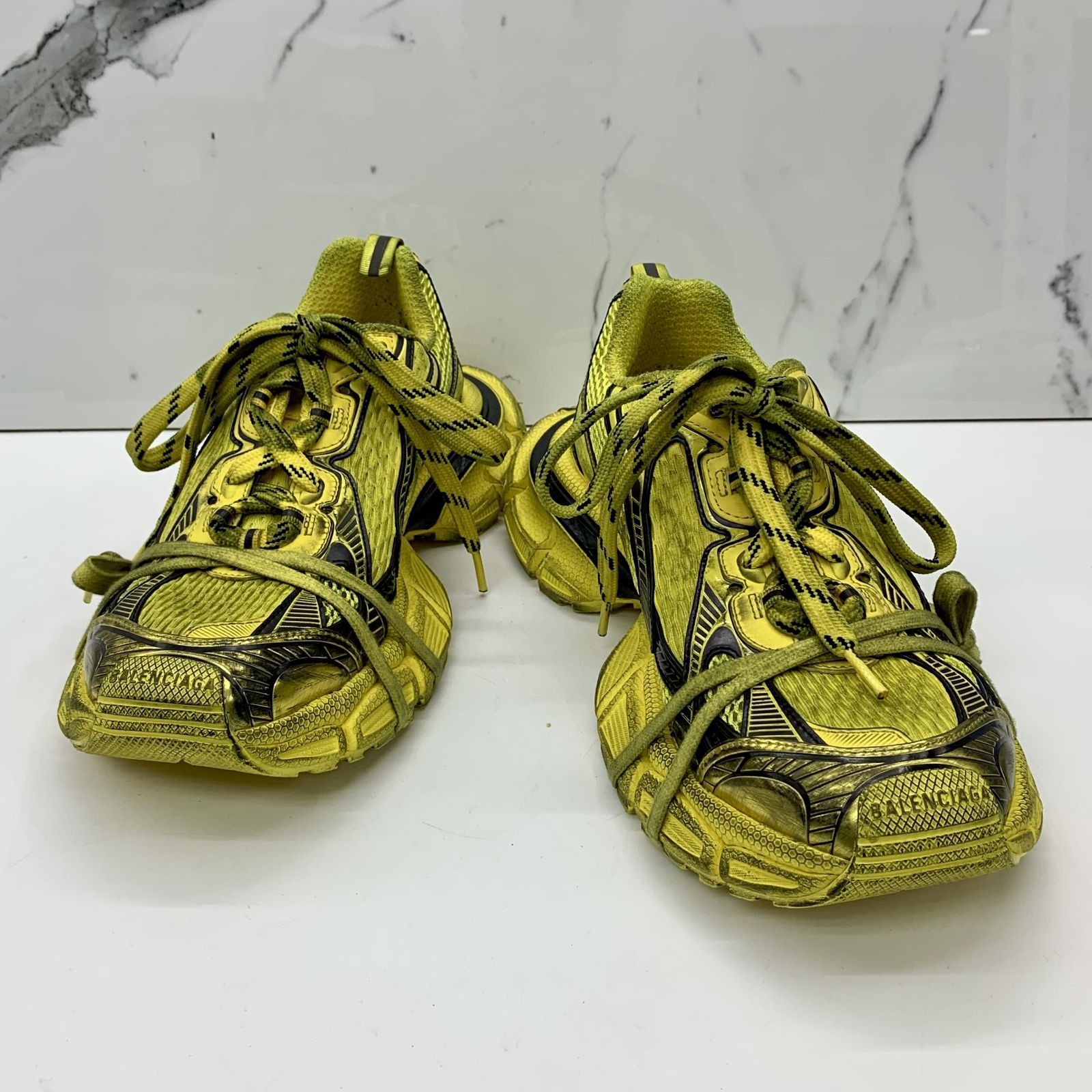 Gold 2025 balenciaga sneakers