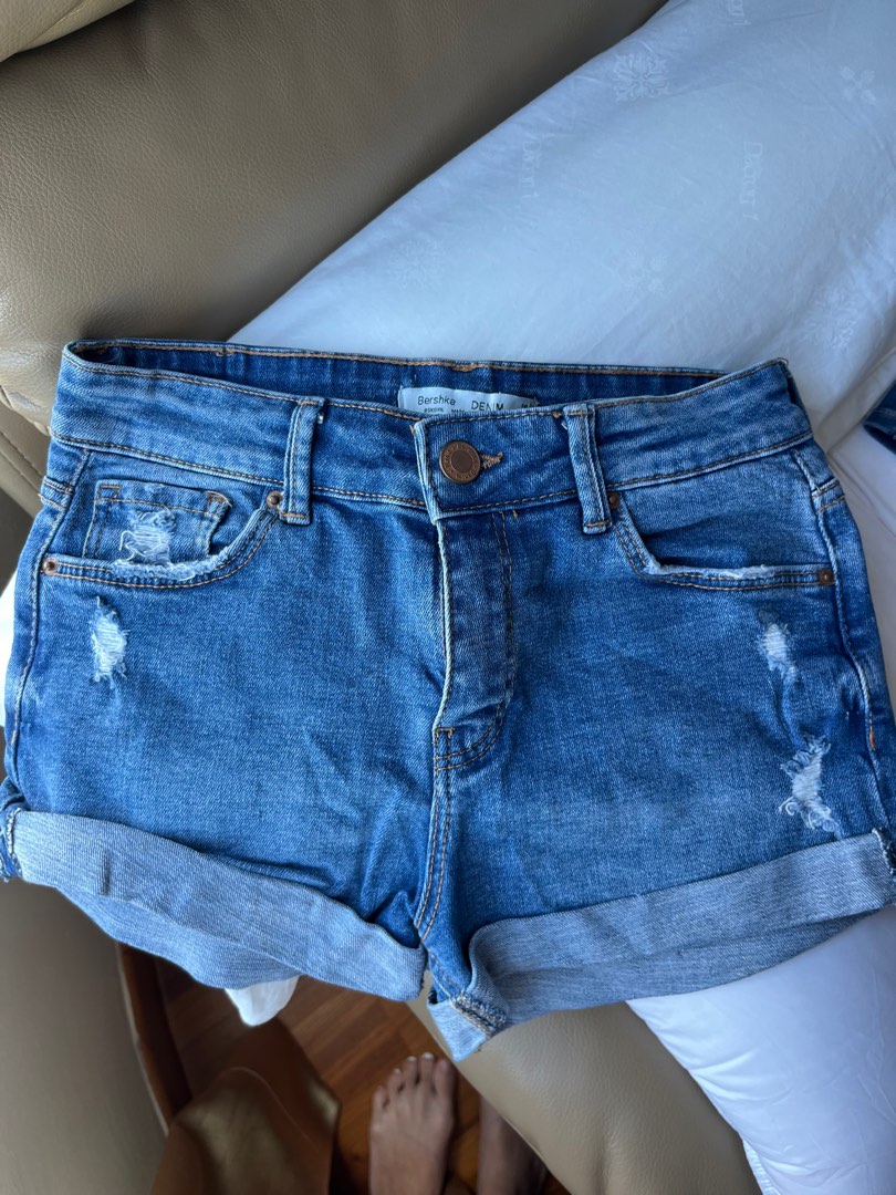Bershka Frayed Denim Shorts Women s Fashion Bottoms Shorts on