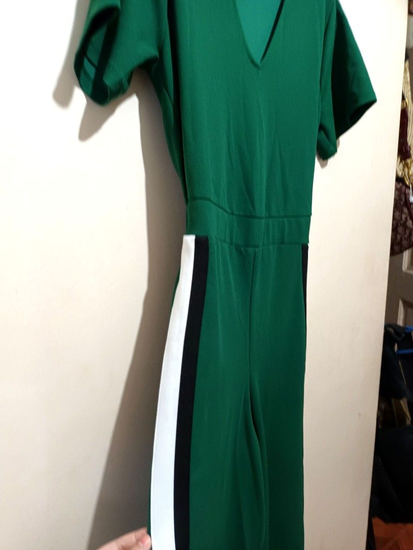 Bershka Green Jumpsuit, Women's Fashion, Dresses & Sets, Jumpsuits on