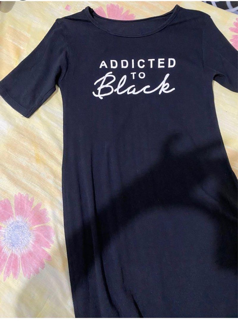 Black long dress (Category: Dresses) located in Caloocan City. Submitted by fortunodeclutter (Listing ID 1236702481, Image 2). Description: .