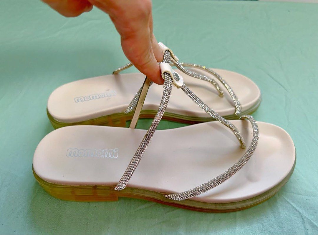 Cute bedazzled sandals online