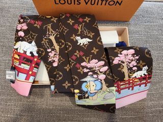 Louis Vuitton ILLUSTRE Xmas Seoul Bag Charm and Key Holder Light Pink Coated Canvas