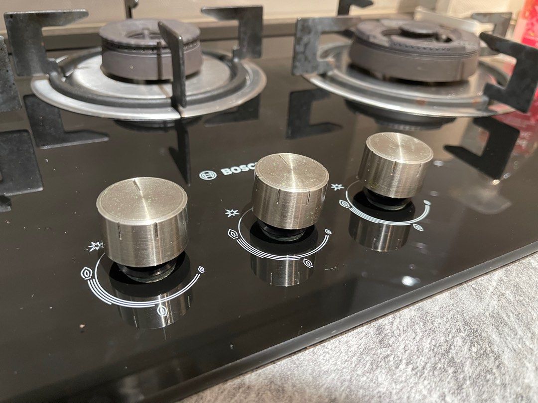 BOSCH PBD7331SG 3BURNER GAS HOB (PUB GAS) Box and protected, TV