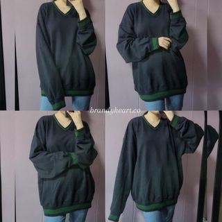 [BN] Brandy Melville Erica Trimming Sweatshirt navy green stripes v neck long sleeve fleece oversized fit sweater pullover