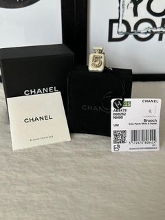Chanel 22S No. 5 Perfume Bottle Brooch (2022 Collection)