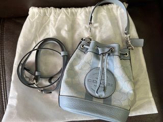 （分類：）位於 。 由 laalaalcy 提交（商品編號 1236684692，圖片 1）。簡介： 。