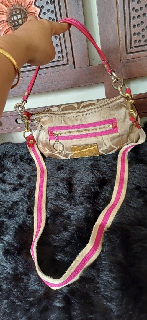 Coach poppy sling bag Fesyen Wanita Tas Dompet di Carousell