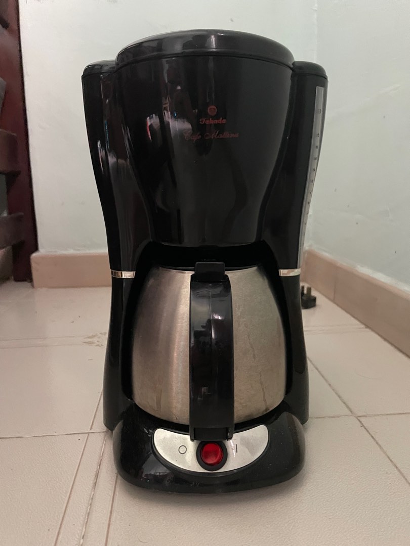 Black & Decker Grind and Brew Coffeemaker, TV & Home Appliances, Kitchen  Appliances, Coffee Machines & Makers on Carousell