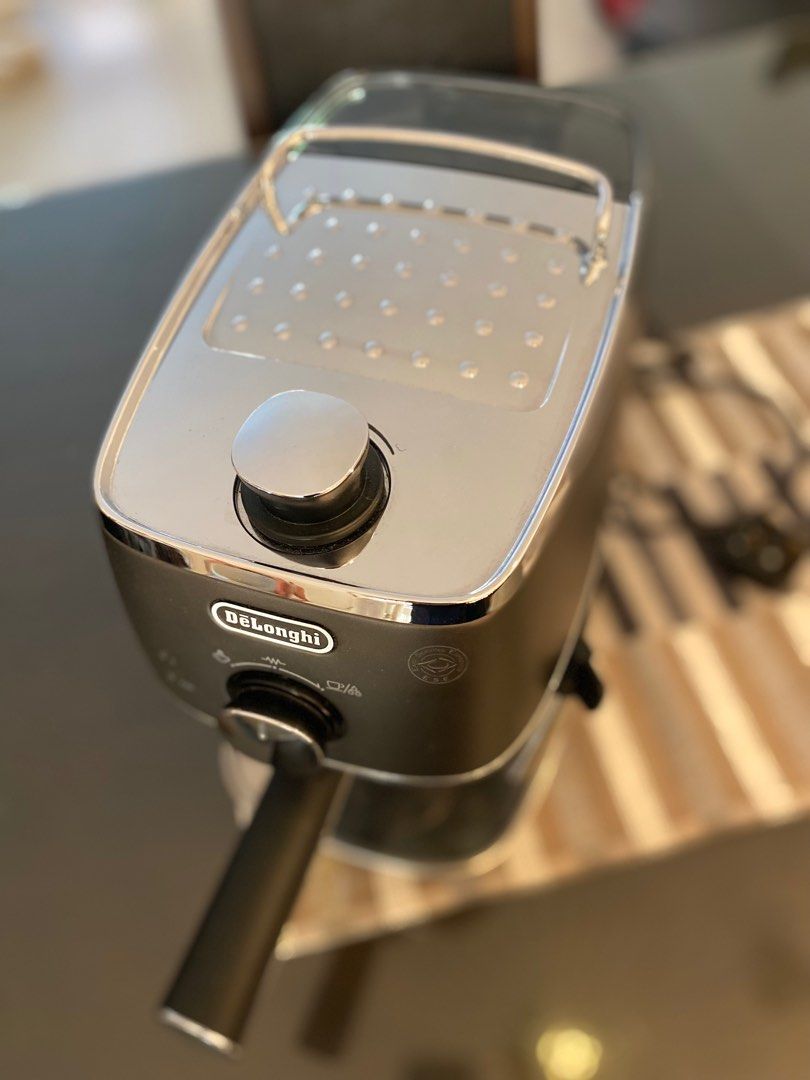 Delonghi Distinta Pump Espresso Machine ECI341BK, TV & Home Appliances