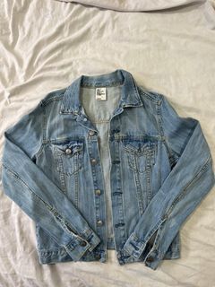 (Category: ) located in . Submitted by cherrysma (Listing ID 1236690977, Image 1). Description: .