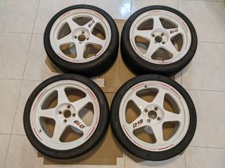 Desmond RegaMaster look 17