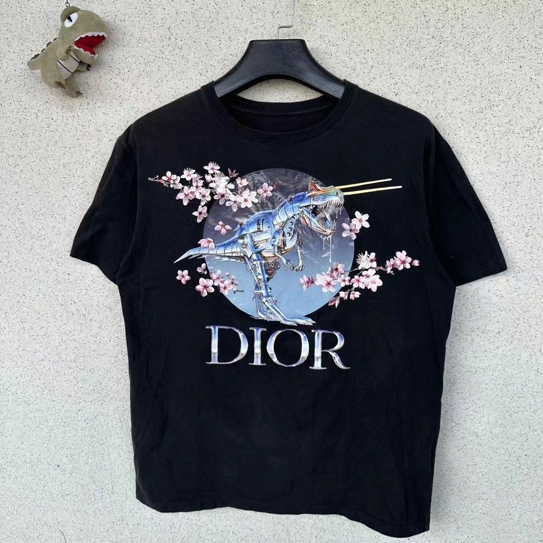 Dior空山基短袖, 名牌精品, 精品服飾在旋轉拍賣