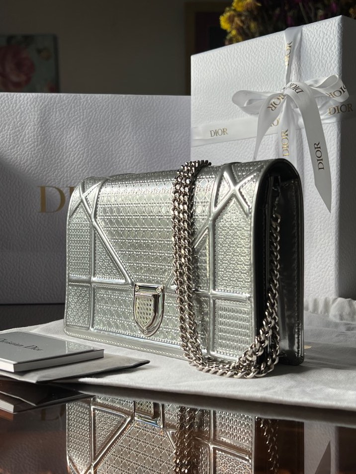 *FULL SET* Dior Diorama Wallet on Chain (WOC) in Silver SHW, Luxury