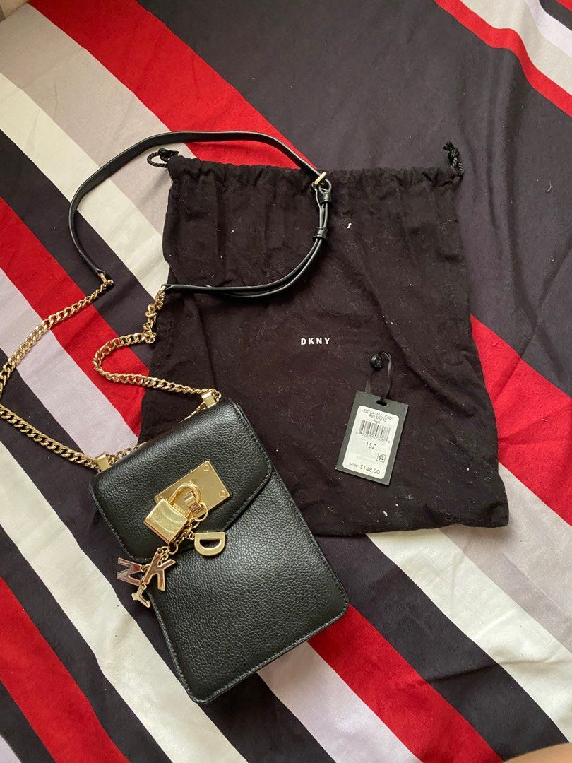 DKNY Crossbody phone bag (Category: Luxury Bags & Wallets) located in Cavite. Submitted by meyaf_ (Listing ID 1236621915, Image 3). Description: fave Negotiable!.