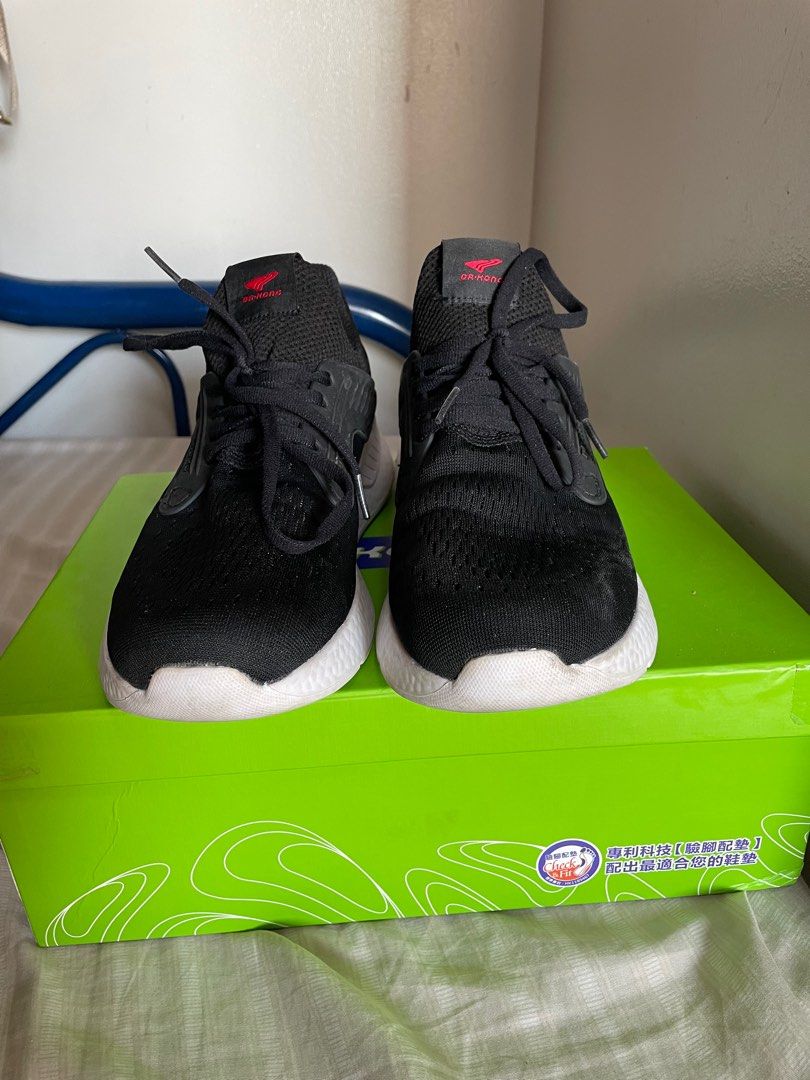 Dr. Kong shoes, Men's Fashion, Footwear, Sneakers on Carousell