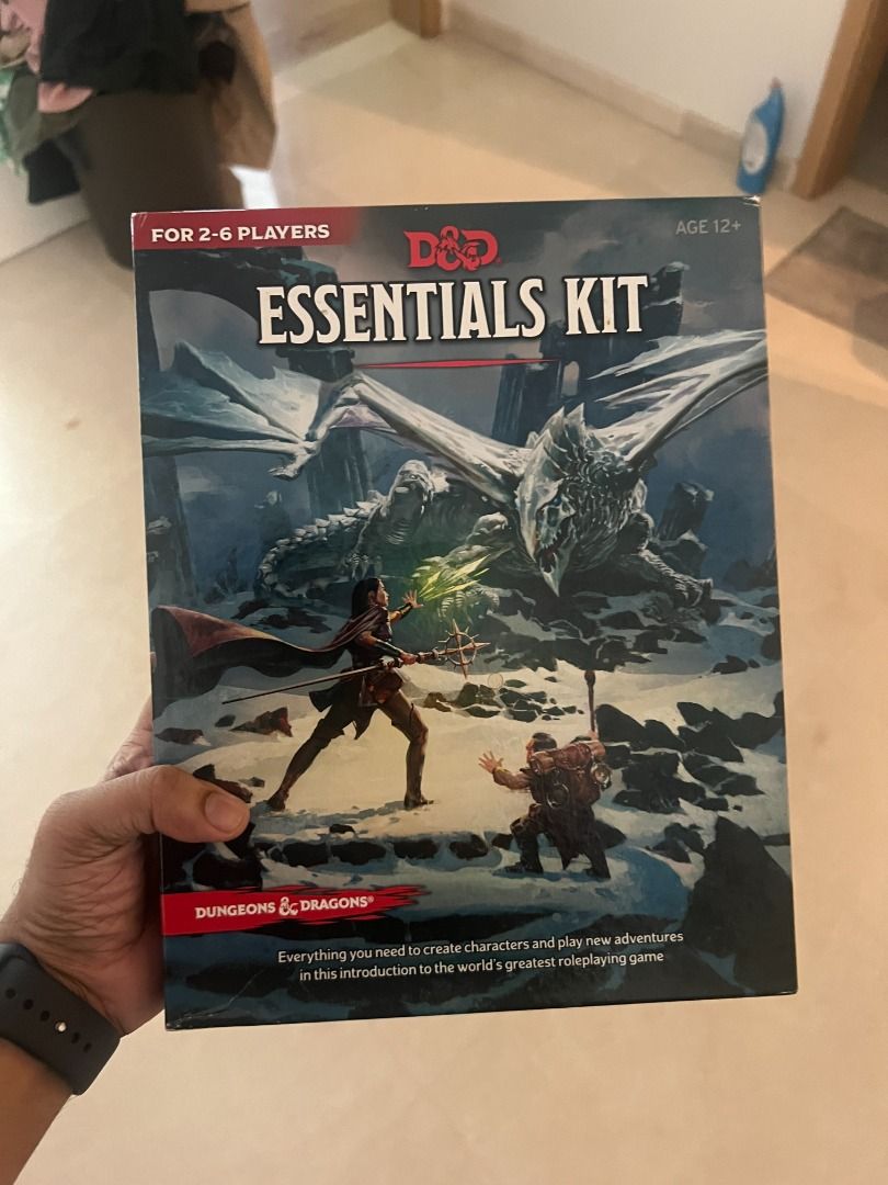 Dungeons and Dragons Essential Kit, Hobbies & Toys, Toys &