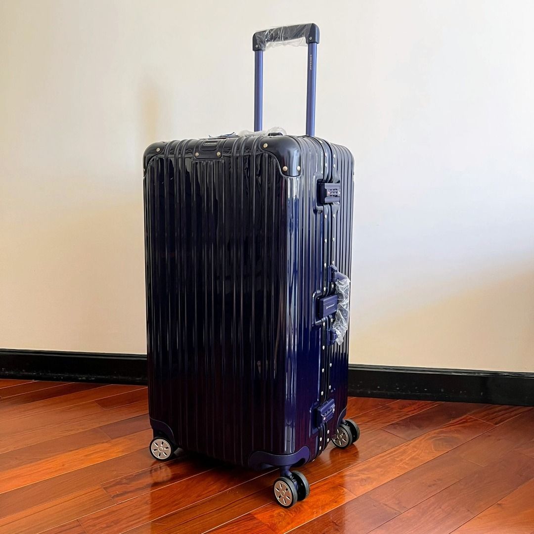 Dunlop suitcase 28 inch shop