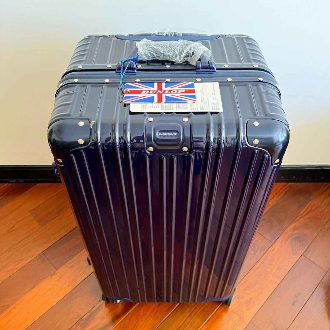 Dunlop suitcase 28 inch sales