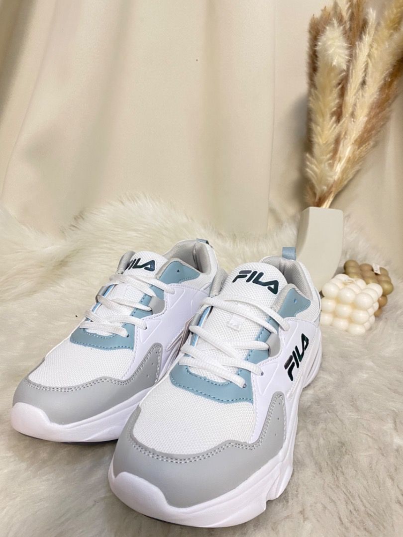 Fila womens cheap dad sneakers