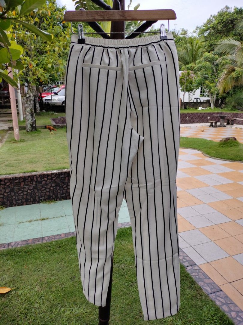 Forever 21 top mens striped pants
