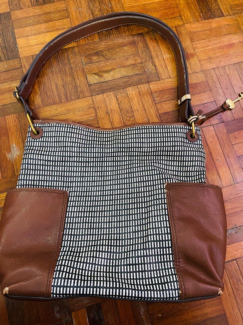 Fossil lane crossbody black stripe discount