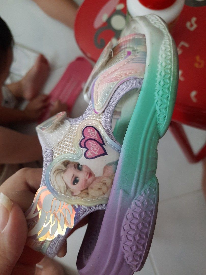 Frozen sandals top