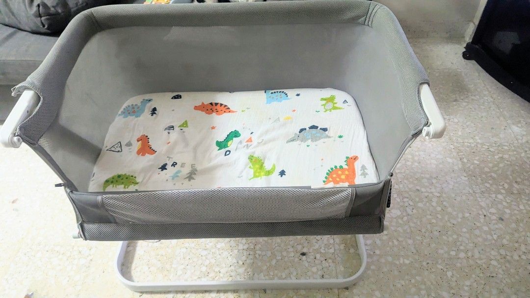 Fully foldable Baby Cot, Babies & Kids, Baby Nursery & Kids Furniture