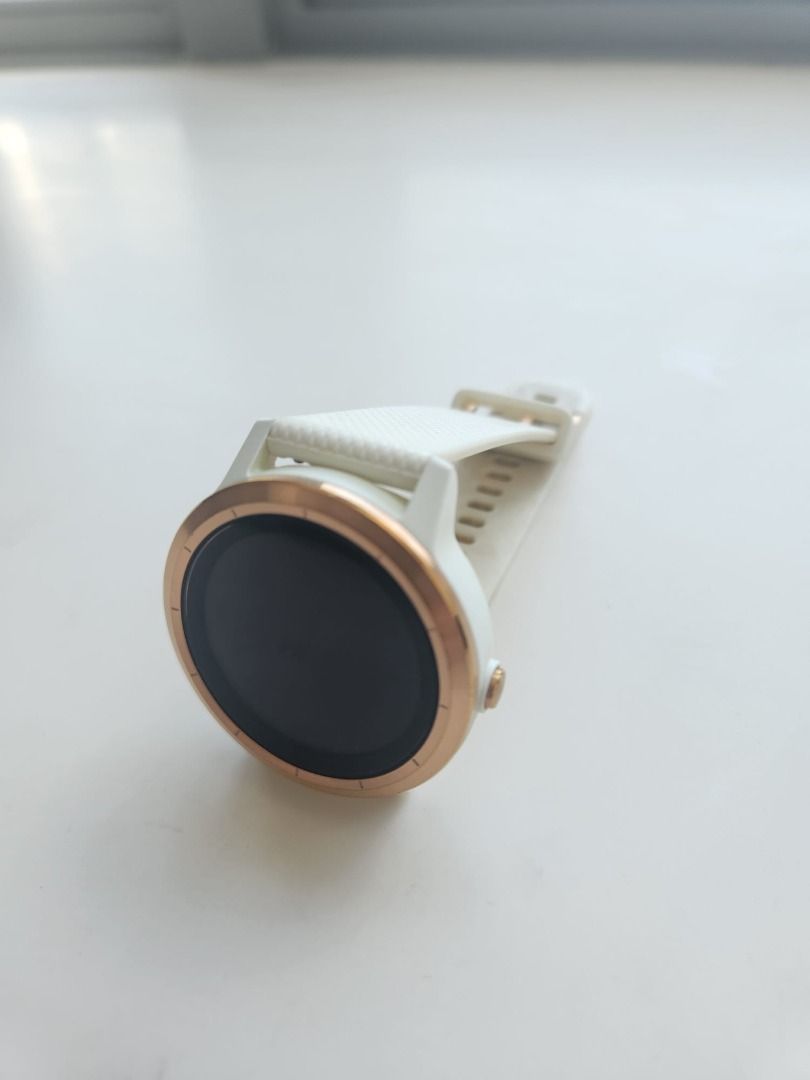 Garmin vivoactive hotsell 3 white gold