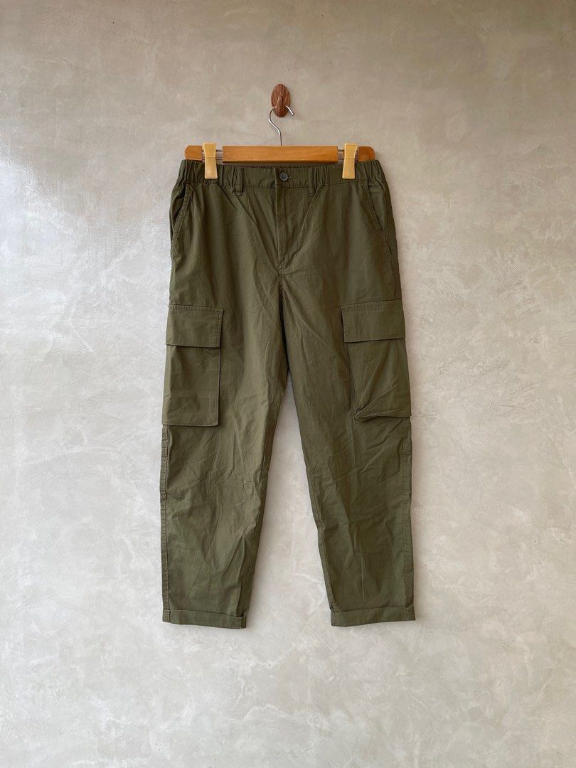 GU Relaxed Fit Cargo Pants ( Medium ) on Carousell