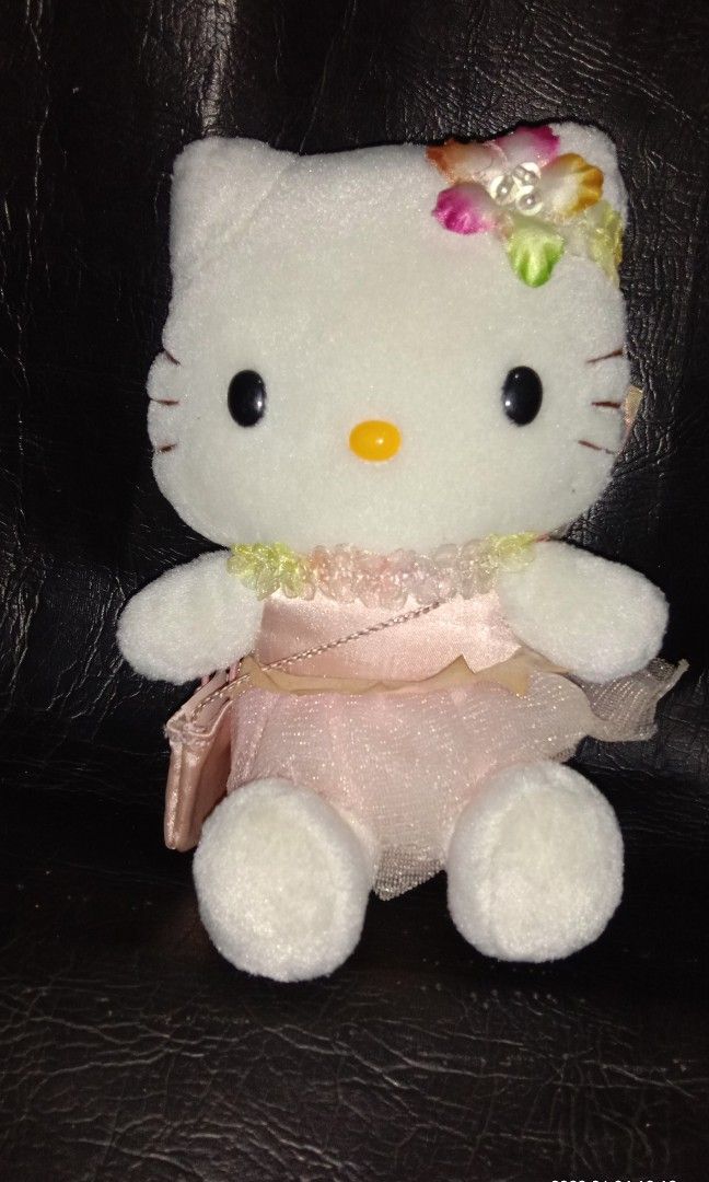Random Hello Kitty stufftoy (Category: Plushies & Soft Toys) located in Cabuyao City. Submitted by reyesjim60 (Listing ID 1236593435, Image 3). Description: Random Hello Kitty stufftoy Pink Bag=250 Blue=250 apink Checkered=200 Animal Print=300 Egyptian=250.
