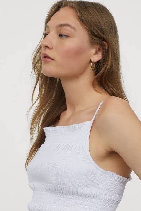 H M White Smocked Top Women s Fashion Tops Sleeveless on Carousell