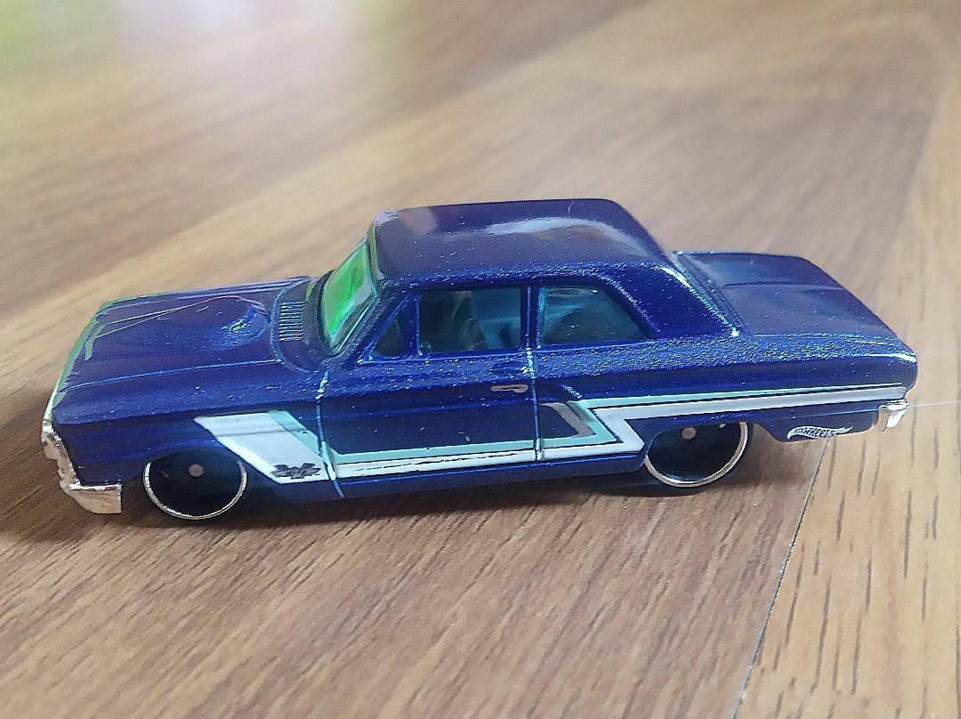 Hot wheels ford thunderbolt 2001 hot sale