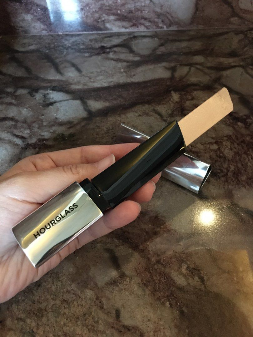 HOURGLASS VANISH™ FLASH HIGHLIGHTING HIGHLIGHTER STICK, Kesehatan