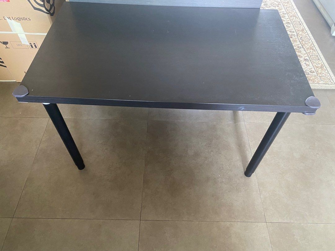 Black linnmon 2025 table top