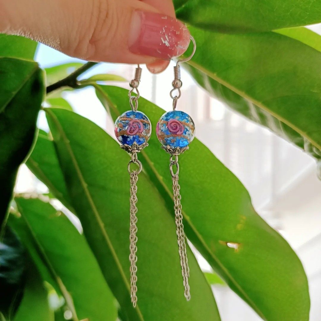 Glass beads for top earrings
