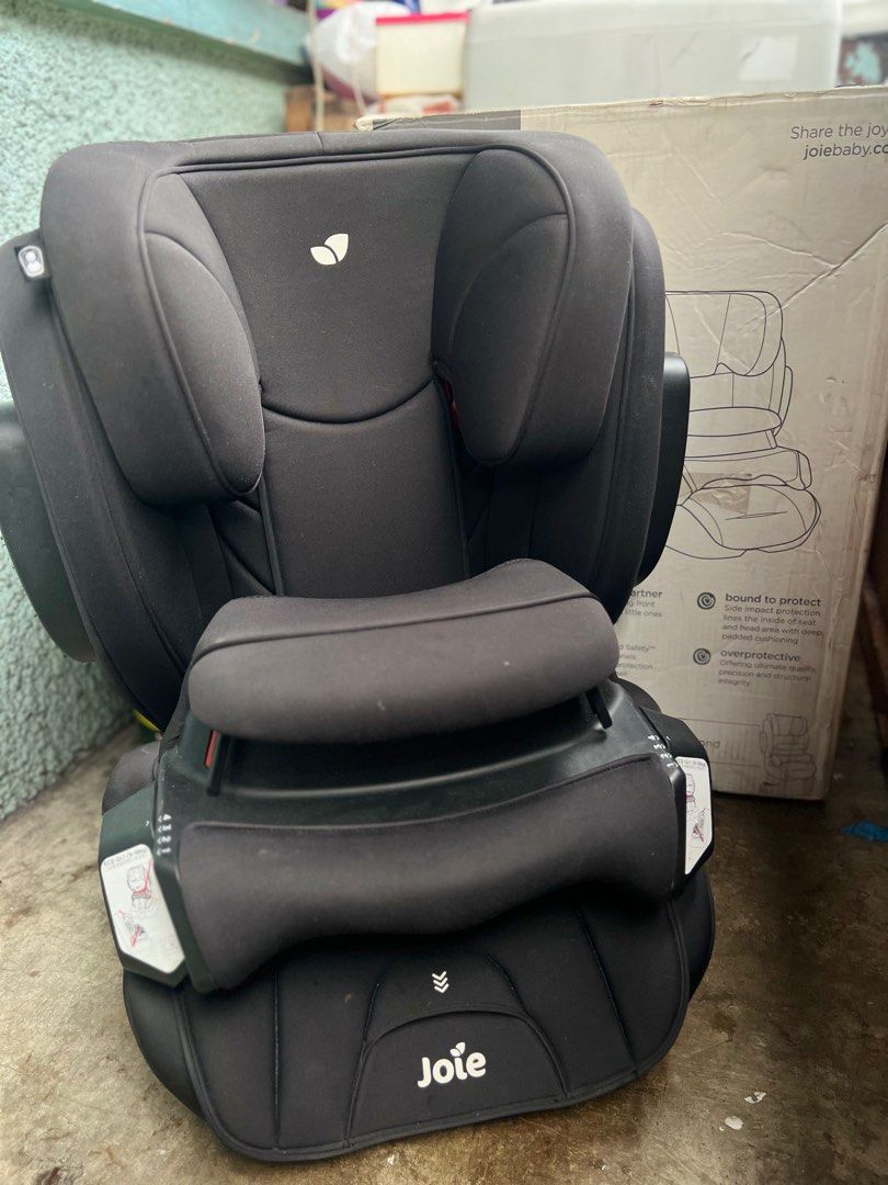 JOIE TRAVER SHIELD CAR SEAT FOR 1-12yrs (WELL LOVED)
