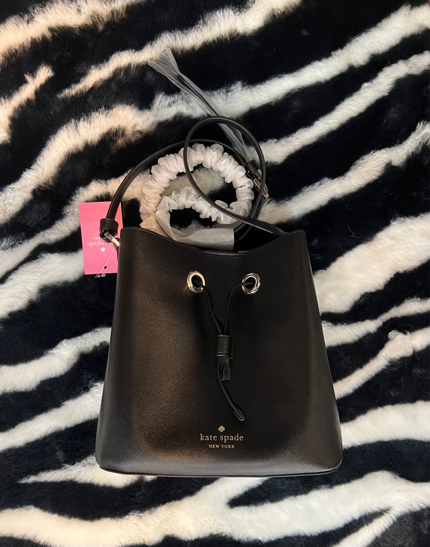 KATE SPADE Black Bucket Bag, Luxury, Bags & Wallets on Carousell
