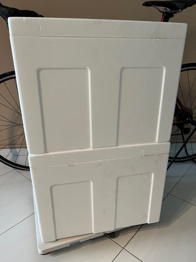 Large styrofoam boxes for sale, Furniture & Home Living, Home