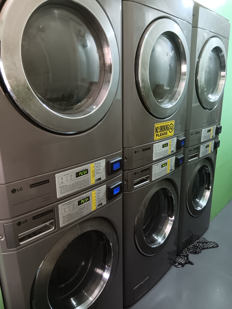 LG Giant C+ Stacked Washer/Dryer, TV & Home Appliances, Washing
