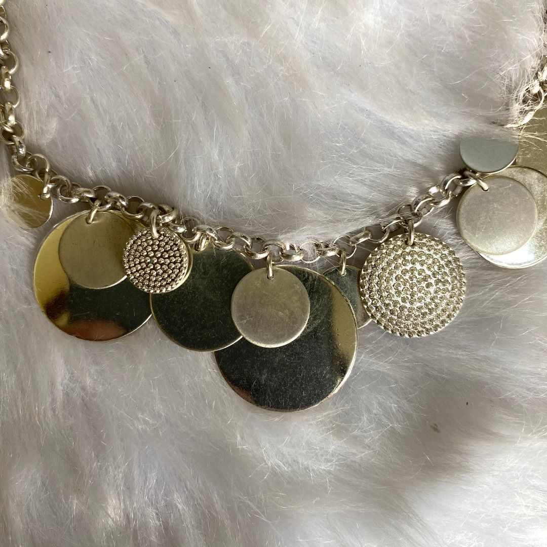 Liz Claiborne Vintage Silver Tone Disc Statement Necklace Women s Fashion Jewelry Organizers Necklaces on Carousell