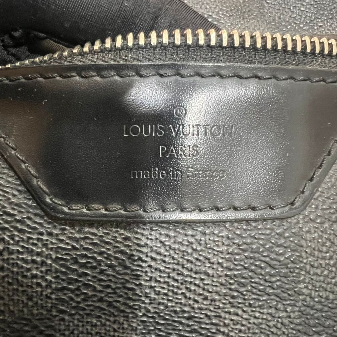 LOUIS VUITTON N58033 DANIEL GM DAMIER GRAPHITE CANVAS MESSENGER BAG SHW,  Luxury, Bags & Wallets on Carousell