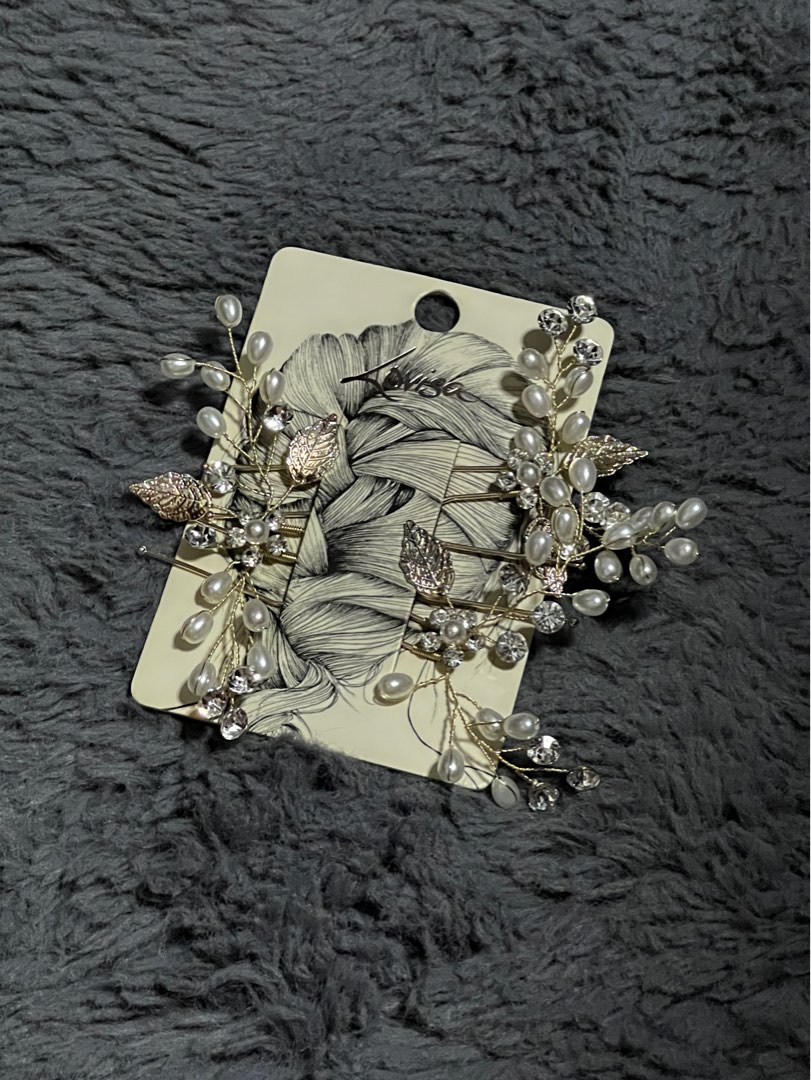Lovisa Pearly, Women's Fashion, Watches & Accessories, Hair Accessories