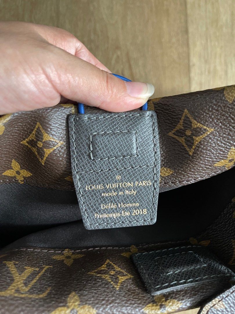 Lv sling bag 2025 2018
