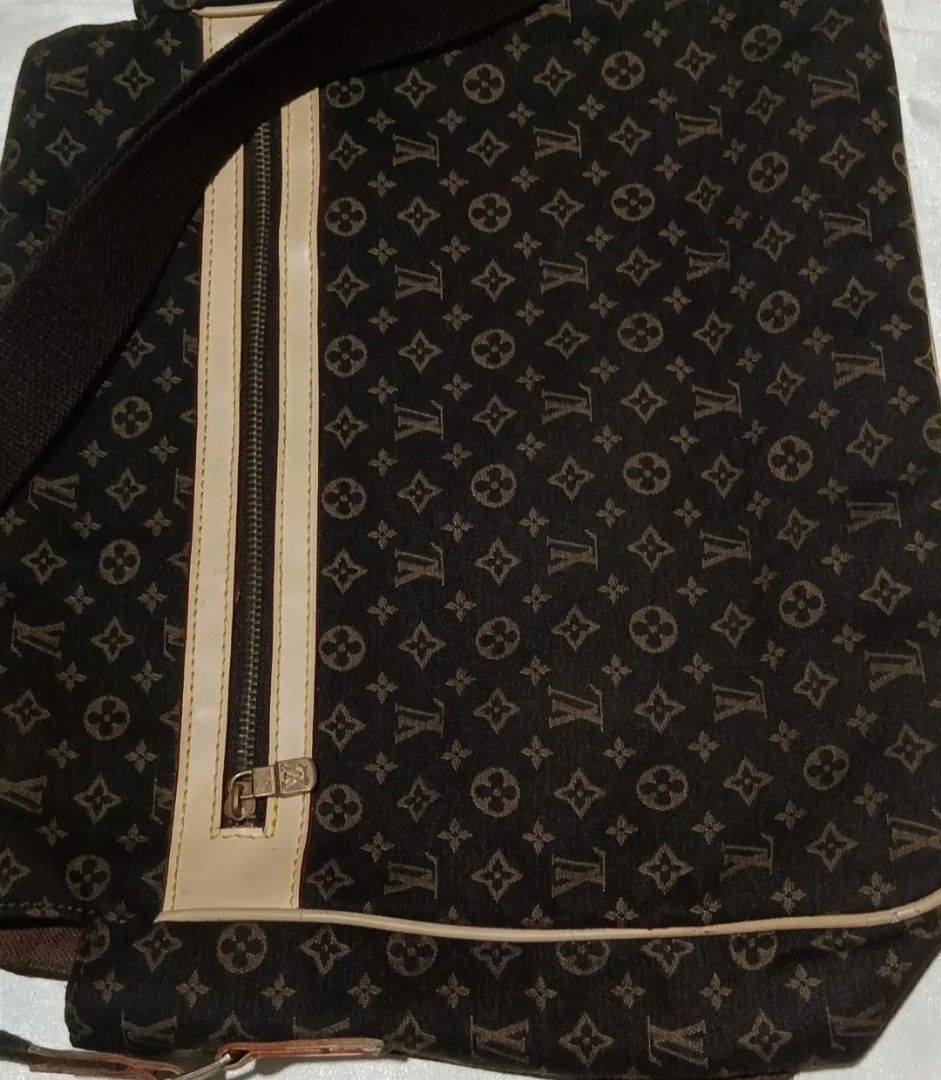 Jual Produk Messenger Lv Louis Vuitton Termurah dan Terlengkap