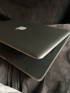 MACBOOK PRO 2012 13INCH• for sale or swap sa  iphone 11