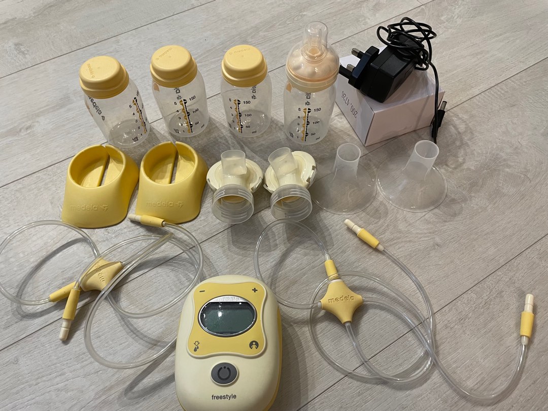 Medela Freestyle Breast Pump, Babies & Kids, Nursing & Feeding