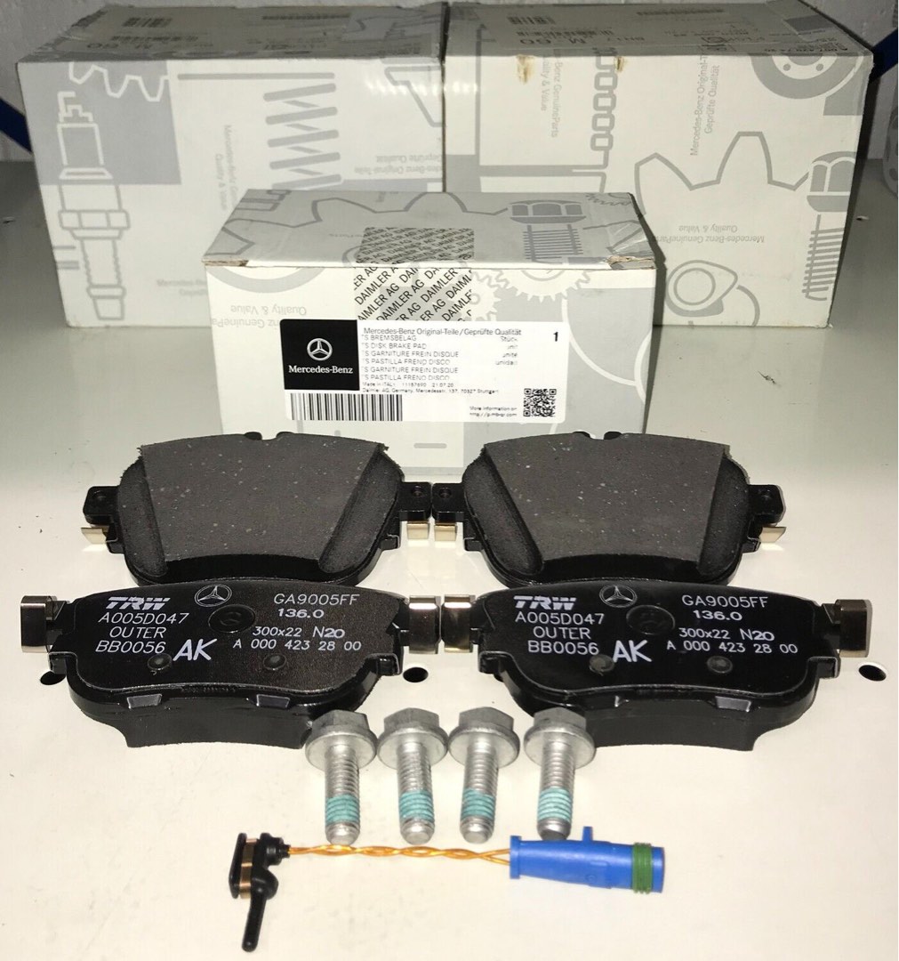 Mercedes original rear brake pads & labor to replace, Car Accessories