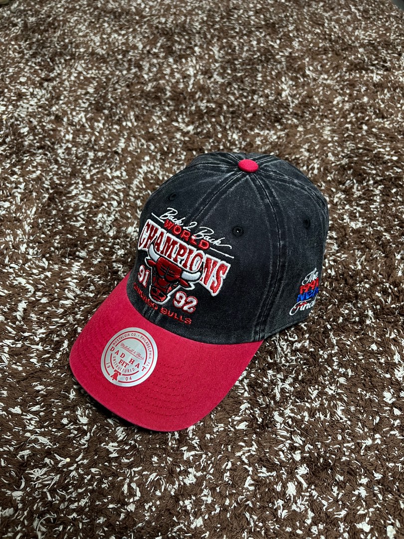 Mitchell & Ness Chicago Bulls Back To Back Champs Retro Baseball Hat for  Men